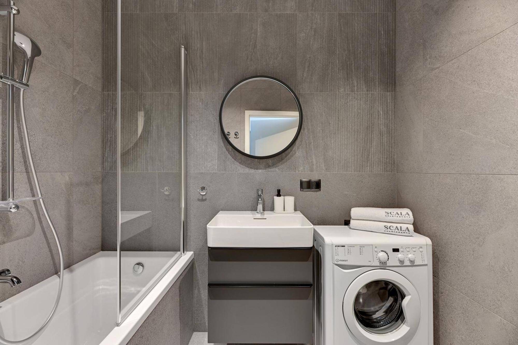 Scala Apartamenty - Helsinki Studio Deluxe z balkonem Gdańsk Buitenkant foto